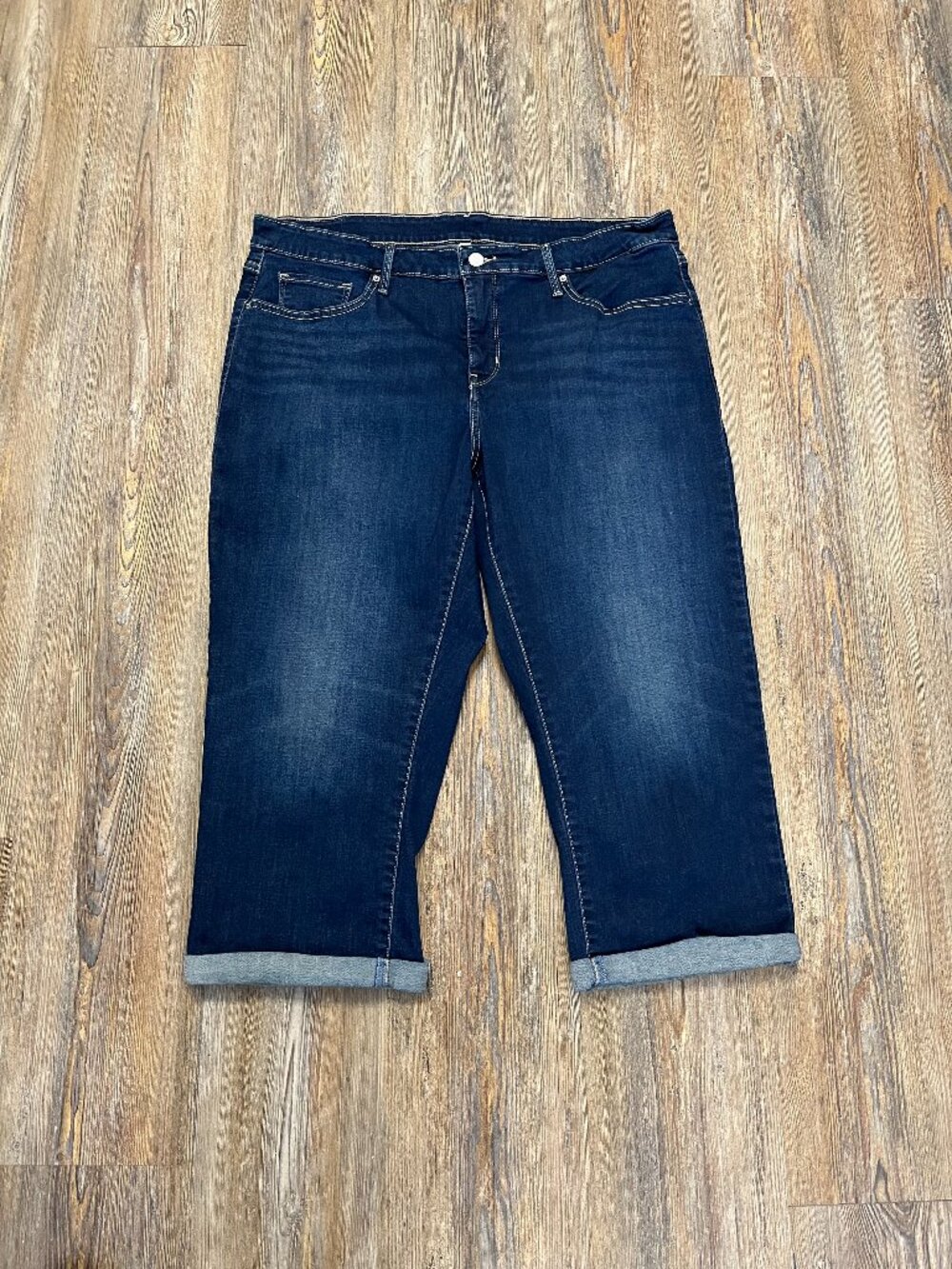 Levi's Capris -Women Size 20W (36x21) - Cotton Blend